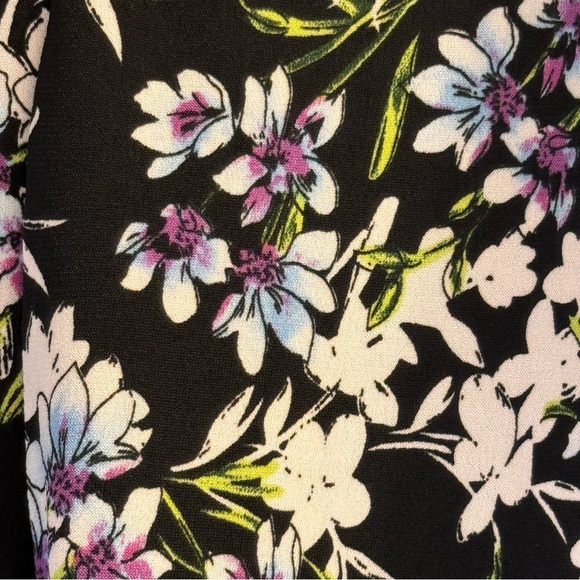 Women’s Blouse Size XL Black Purple Blue Floral 3/4 Length Sleeves - Picture 7 of 10